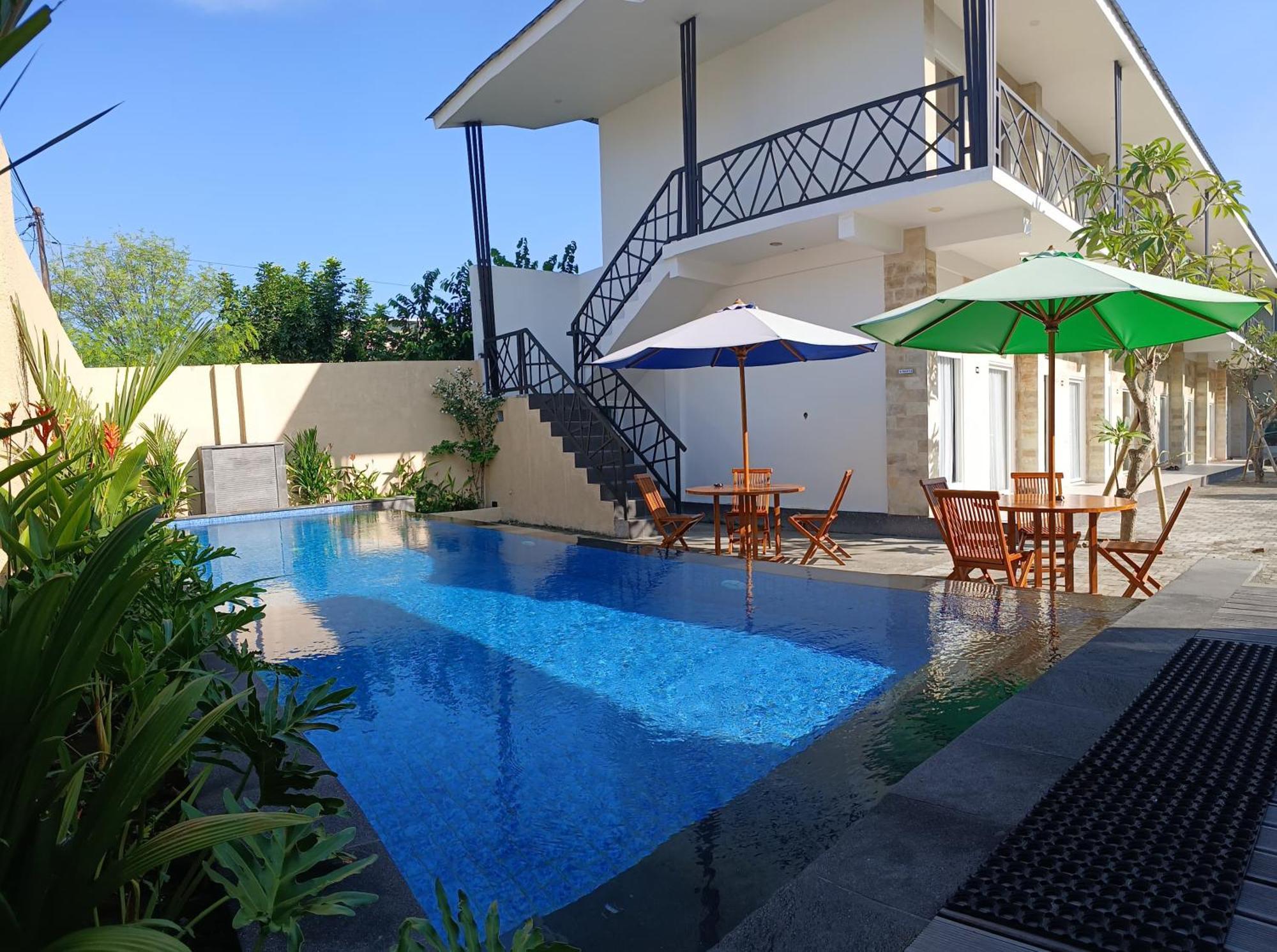 Zavana Rooms & Restaurant Tanjungkarang Eksteriør bilde