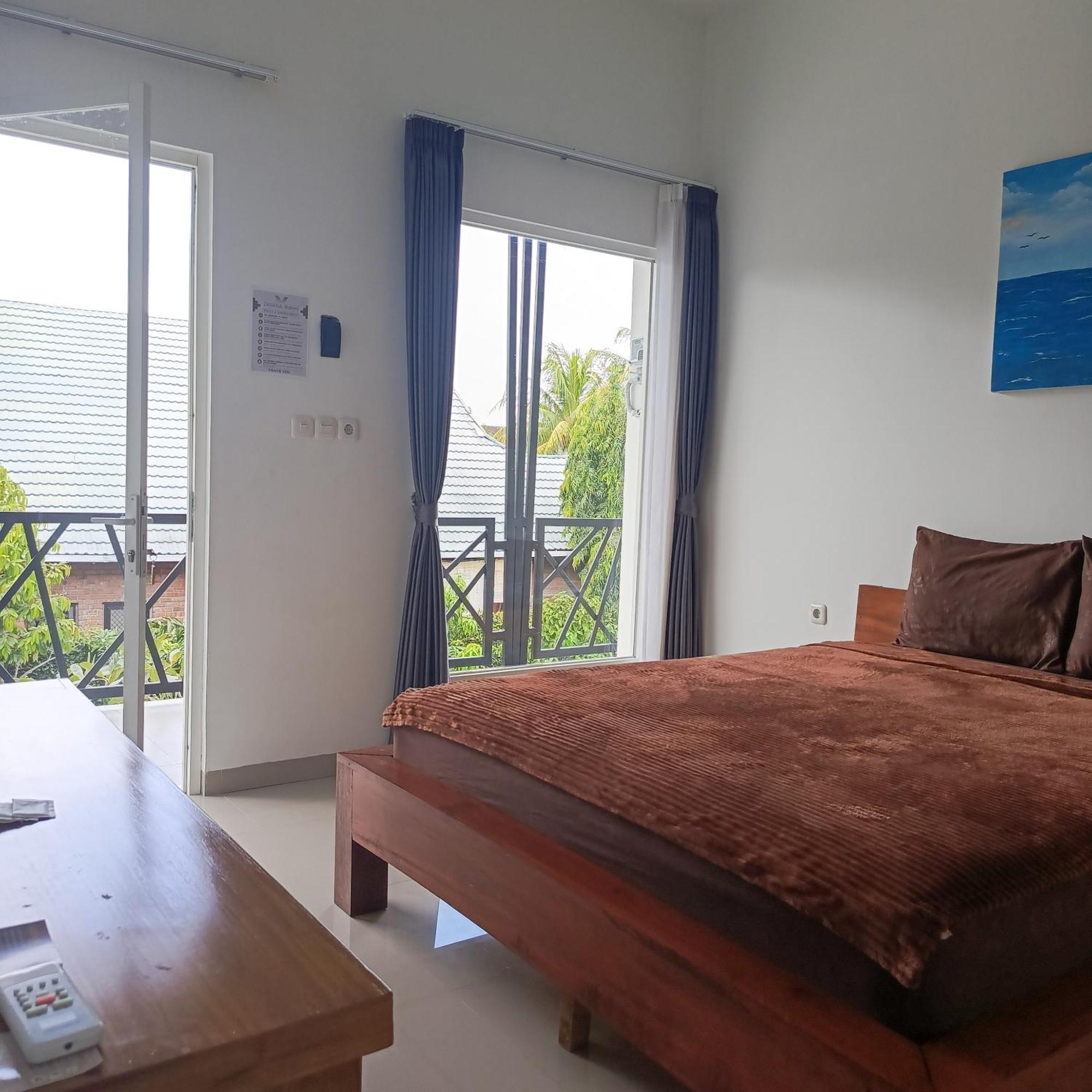 Zavana Rooms & Restaurant Tanjungkarang Eksteriør bilde