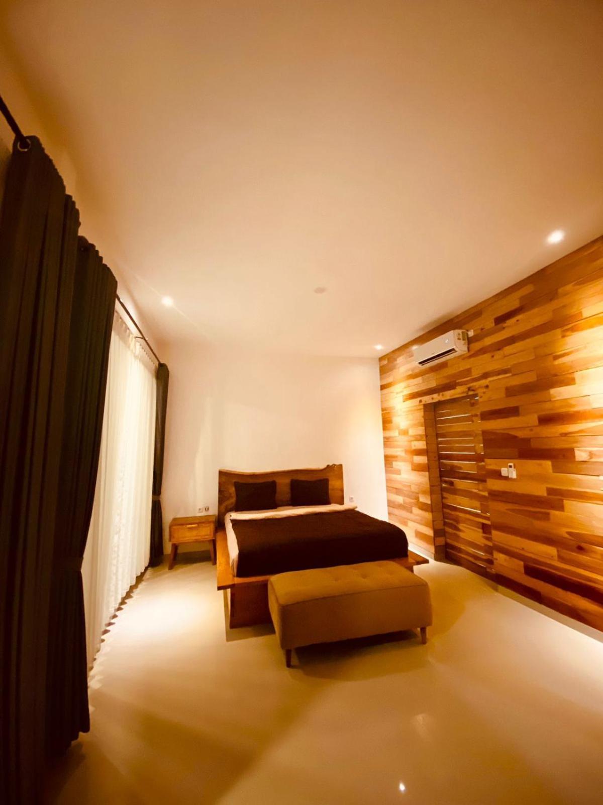 Zavana Rooms & Restaurant Tanjungkarang Eksteriør bilde