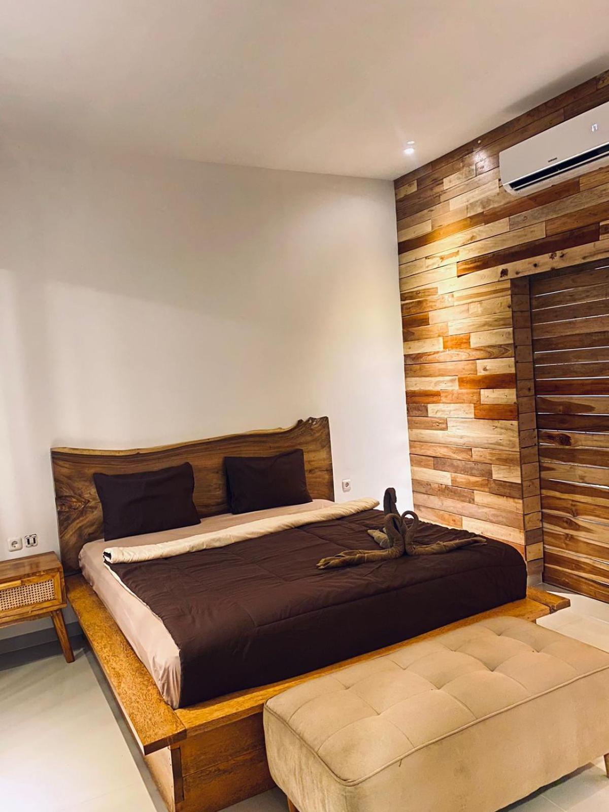Zavana Rooms & Restaurant Tanjungkarang Eksteriør bilde