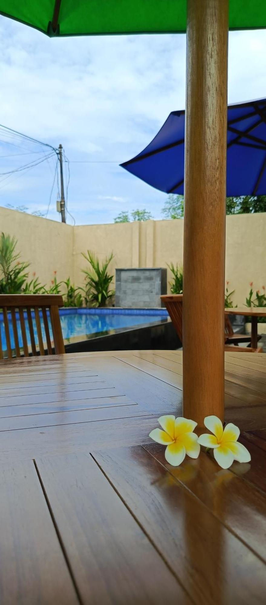 Zavana Rooms & Restaurant Tanjungkarang Eksteriør bilde